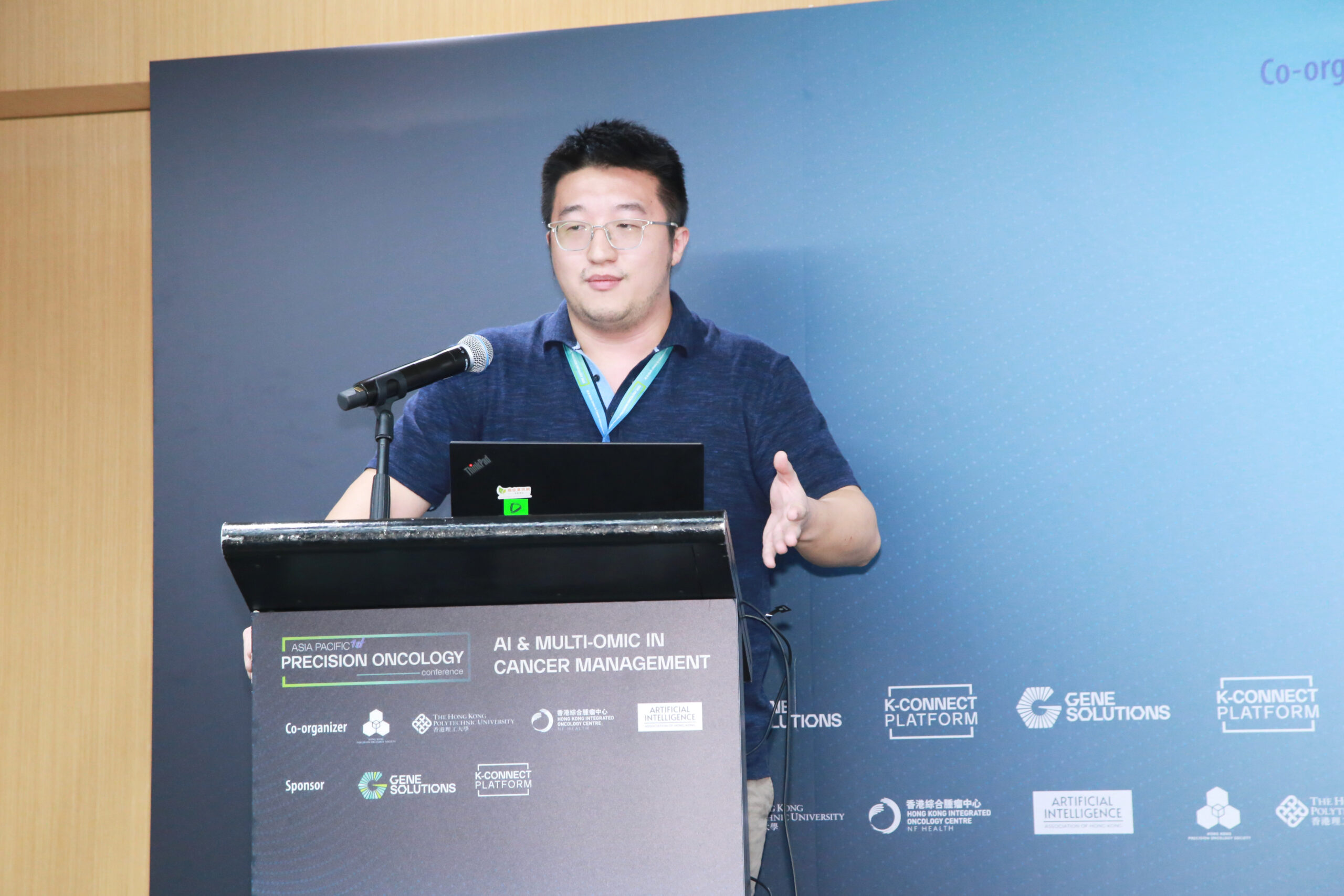 Dr. Lawrence Ho presenting “AI-Enabled Delivery in Clinical Settings: Turning Continuous Patient Data into Actionable Care” at the APAC Precision Oncology Conference 2025.